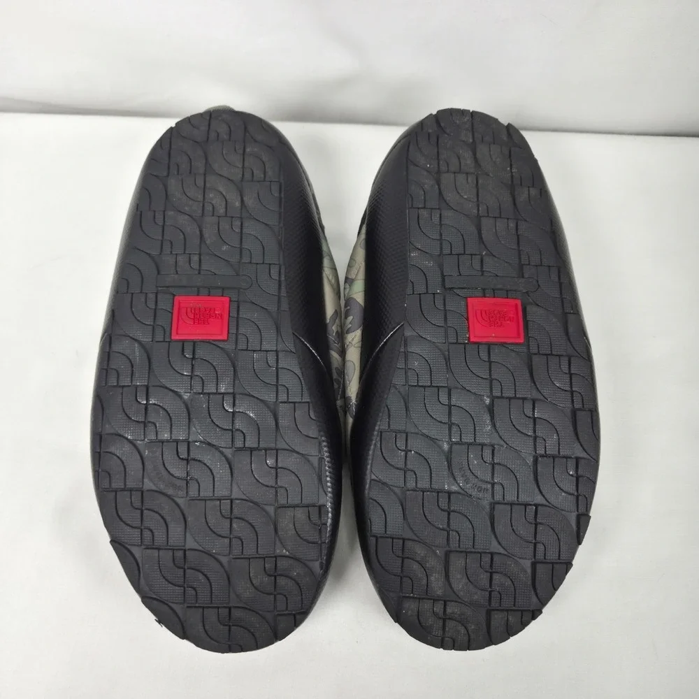 The North Face Thermoball Traction Mule V  Slipper Mens 9 Army Camo Grip Sole